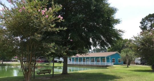 Johnny's Lakeside RV Resort
